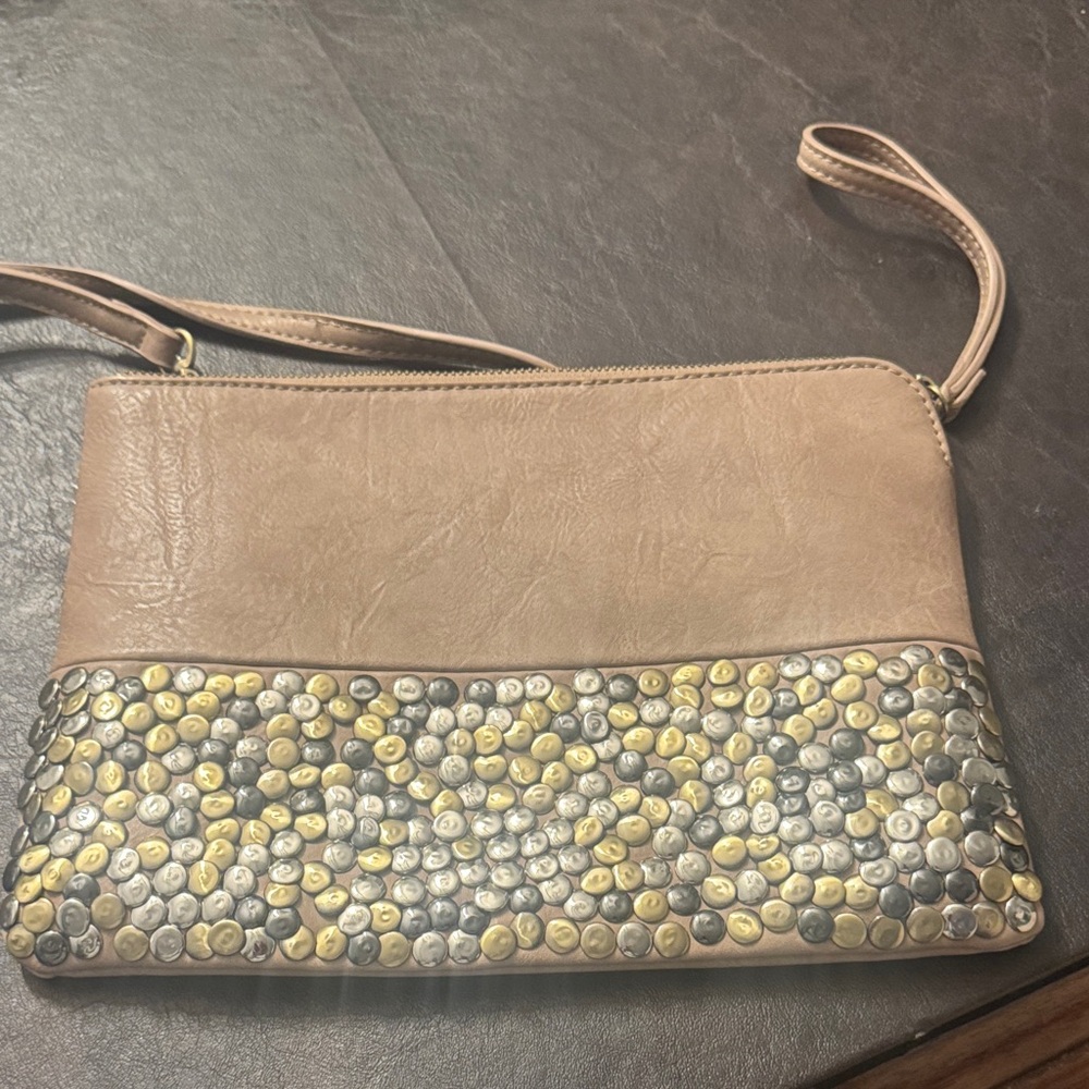 Antik Kraft Tan Clutch with Gold and Silver Accents
